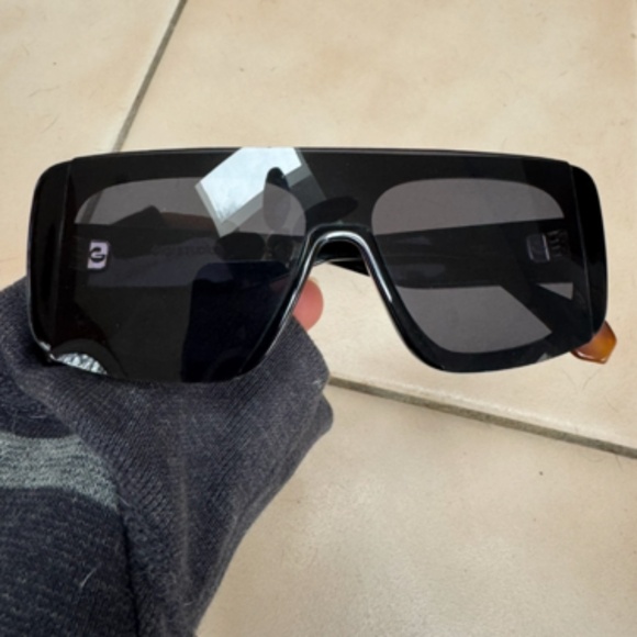 Gigi Studios Rosalia Black Sunglasses